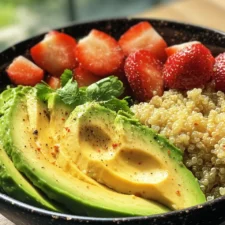 Avocado Quinoa Power Bowl: A Delicious and Nutritious Recipe