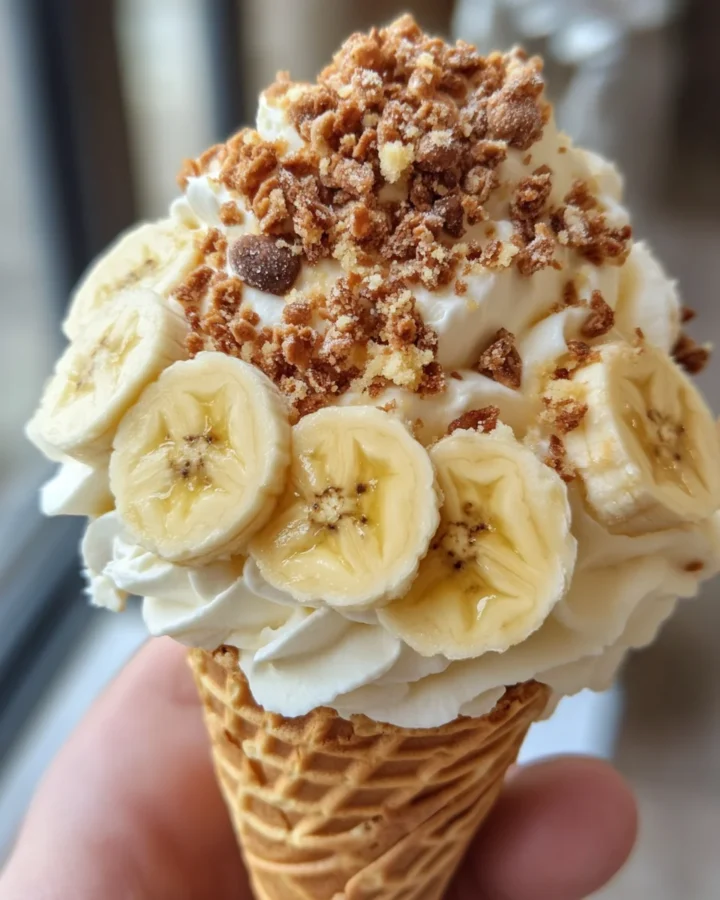 Banana cheesecake cone