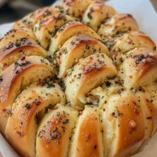 Savory Herb and Cheese Pull-Apart Bread: A Perfect Appetizer or Side Dish for Any Occasion