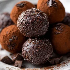 Chocolate Rum Balls Recipe – The Ultimate No-Bake Boozy Treat