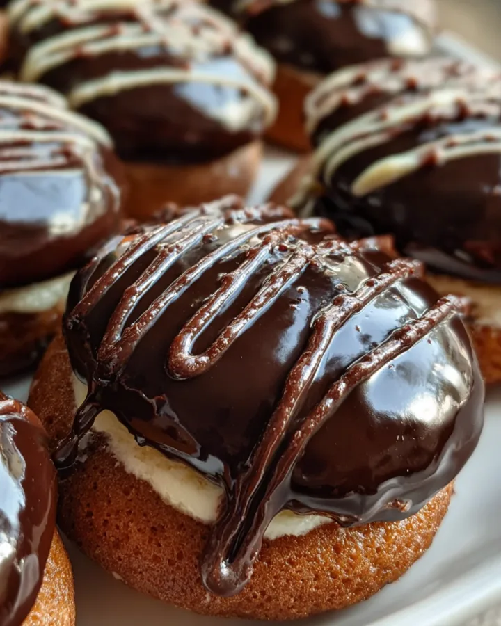 Homemade Hostess Cupcakes