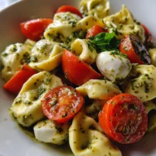 Ultimate Caprese Pesto Tortellini Salad Recipe