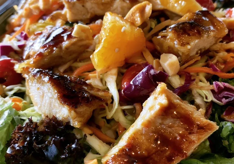 Copycat Applebee’s Oriental Chicken Salad