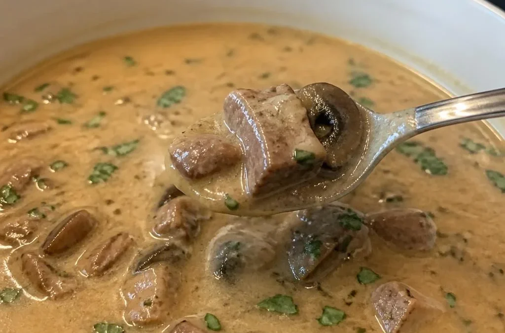 Slow Cooker Beef Stroganoff Soup
